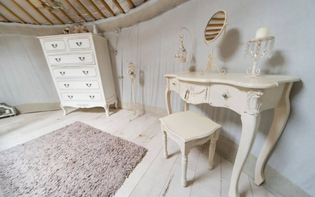 Lincoln Yurts