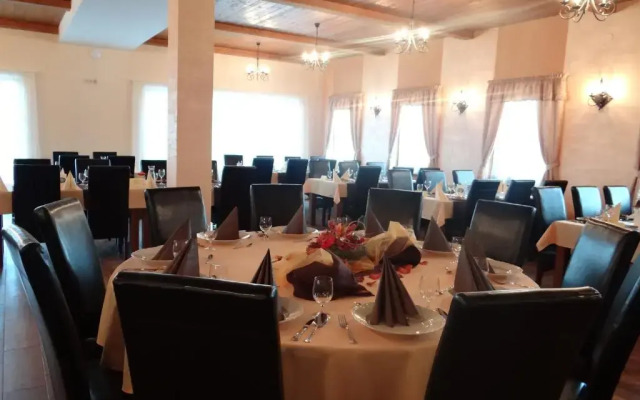 Rybárska bašta a penzión Dobys