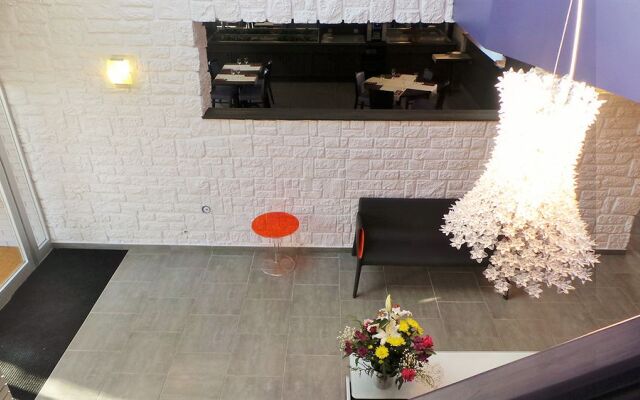 Hotel Vesontio (Ex Hotel Oxalys)