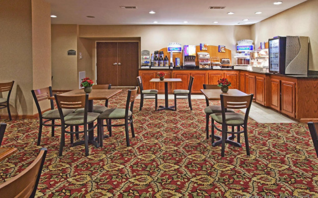 Holiday Inn Express & Suites Lonoke by IHG