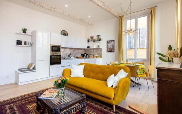 St Vincent - 3 BEDROOMS, MAGNIFICENT,VASTE, SUNNY, A/C, WIFI