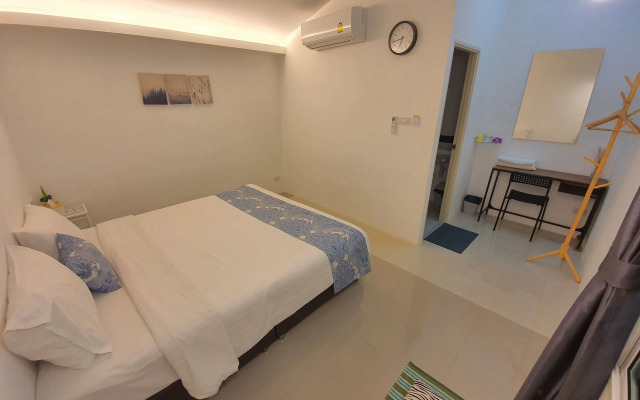 Napa Hostel Samrong Station