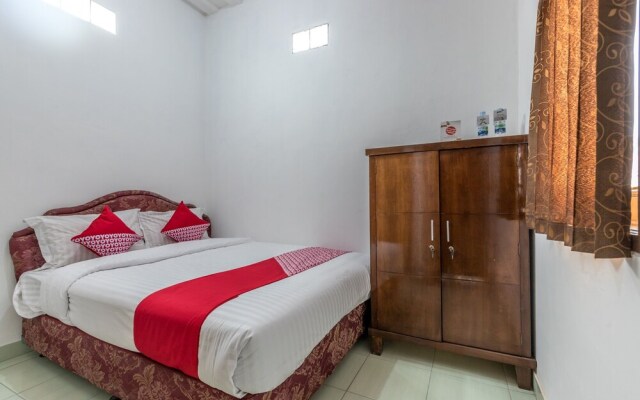 Kost Arie 1 by OYO Rooms