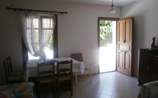 Moraki Apartment