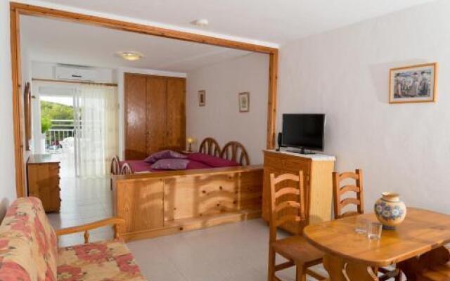 Flats Friends Apartamentos Es Puet Blanc