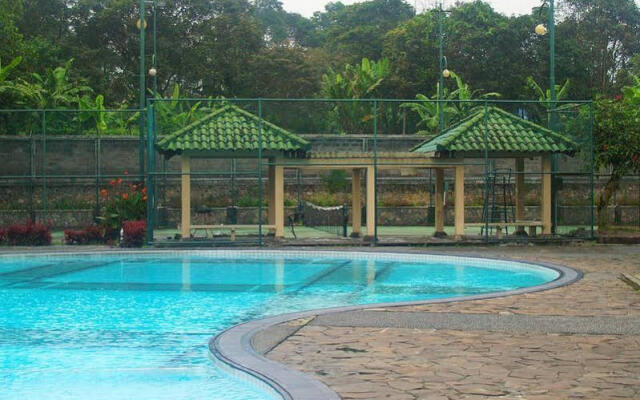Bumi Ciherang Hotel