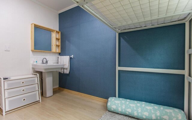 Single Story Capsule Hotel