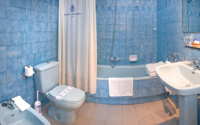 Hotel GHT Neptuno Tossa & Venus SPA