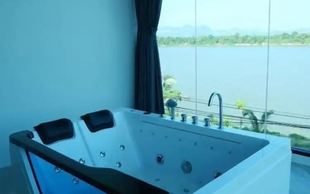 Pool villa rimkhong Nakhorn panom