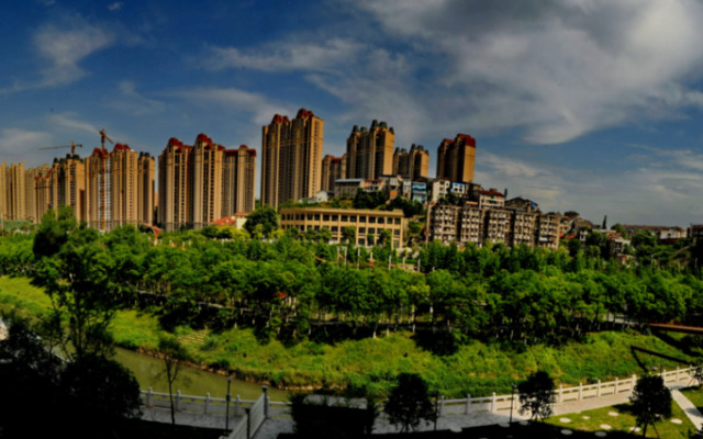 7 Days Premium·Yichang Wanda Plaza Yunhe Park
