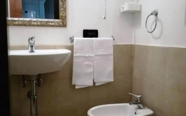 Marvi Hotel
