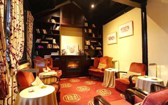 Duge Boutique Hotel