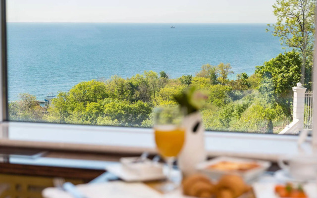 KADORR Hotel Resort & Spa