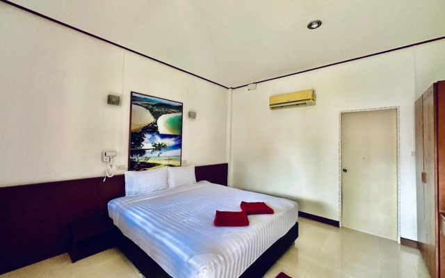 Lanta L.D. Beach Bungalows