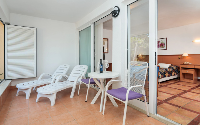 Fontana Bayside Park