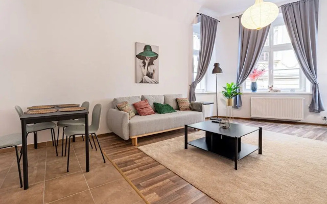 RentPlanet - plac Uniwersytecki