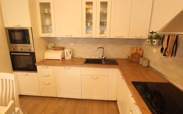 Villa in Pridraga With Pool and Five Person