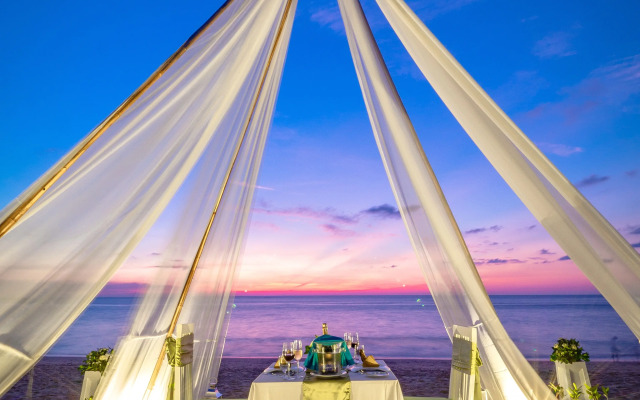Hive Khaolak Beach Resort - Adults Only