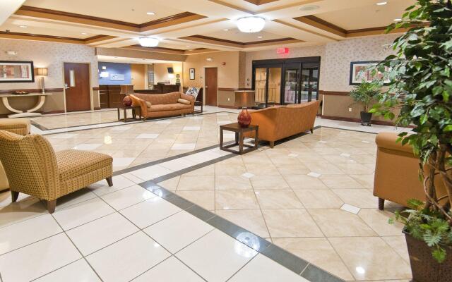 Holiday Inn Express & Suites Ocean Springs by IHG