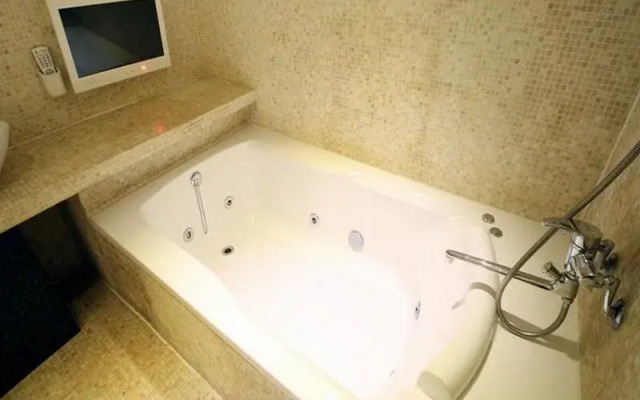 Lusso Hotel
