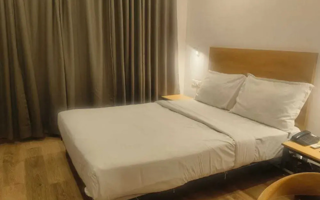 Wishotel Xpress Hotel GK Inn