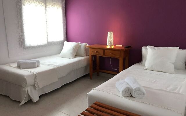 La Nova Tenalla - Adults Only