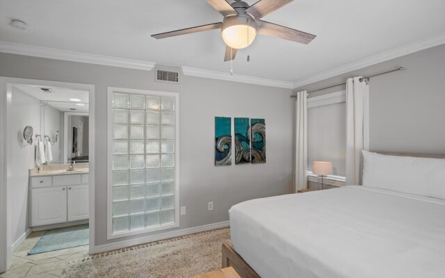 "the Beachy House" 27 Sandestin Estates