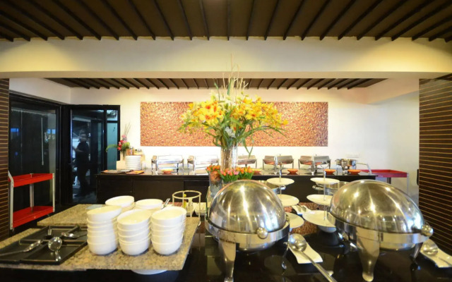 The Heritage Srinakarin Hotel (SHA Extra Plus)