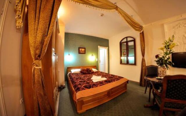 Hotel Latinski Most