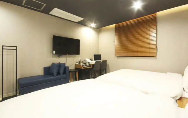 No 25 Changwon Myeongseo