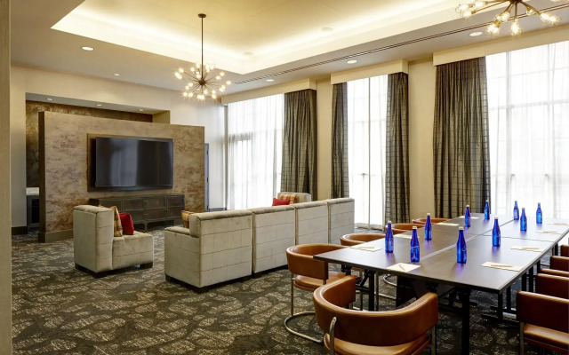 Archer Hotel Boston/Burlington
