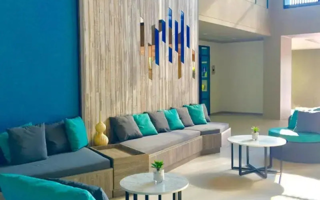 Lpn cha-am beach by pan