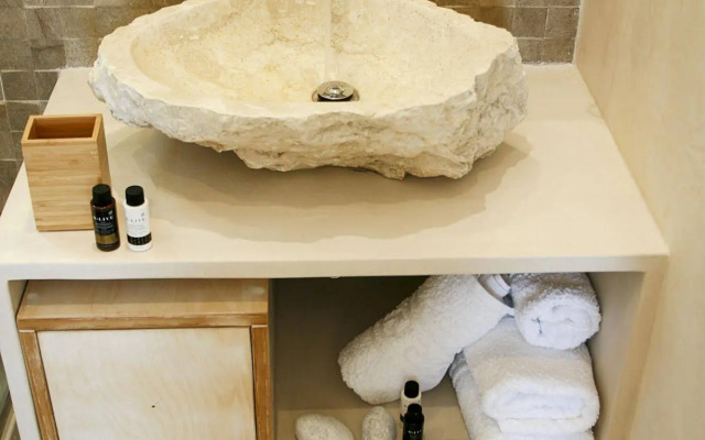 Anatoli Luxury Studios