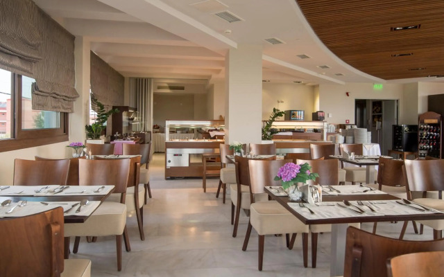 Cosmopolitan Hotel