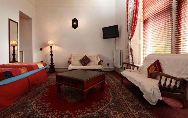 iHoliday Hotel
