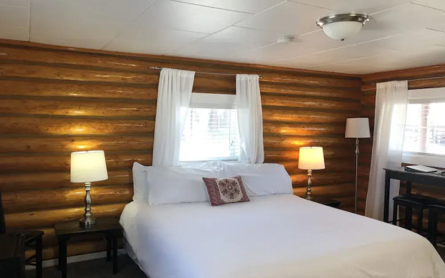 Sportsmans Lodge