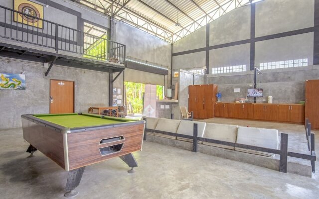 OYO 585 Freedom Hostel @ Phi Phi
