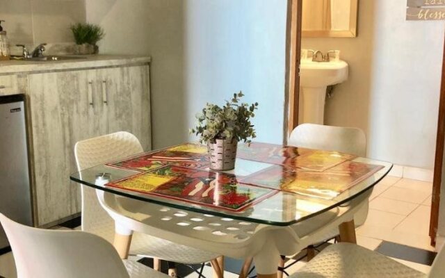 Casa Luna Guest House