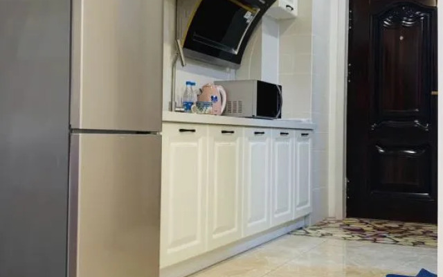 Huludao 1314 Light Luxury Homestay