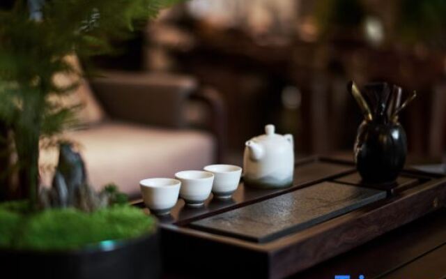 No. 8 Courtyard Homestay (Daming Lake Baotu Spring)