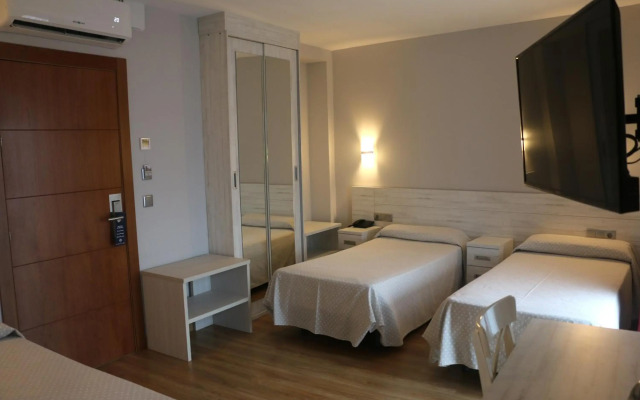 Hotel 44
