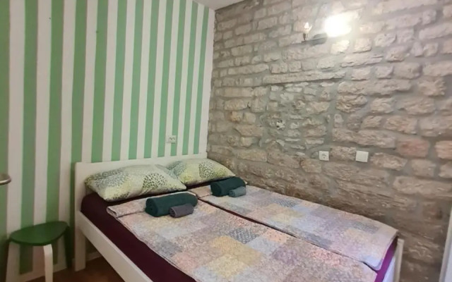 Rooms & Studio Apartments Šibenik
