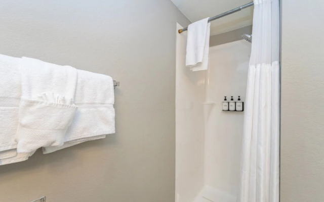 Kasa The Oxford Seattle