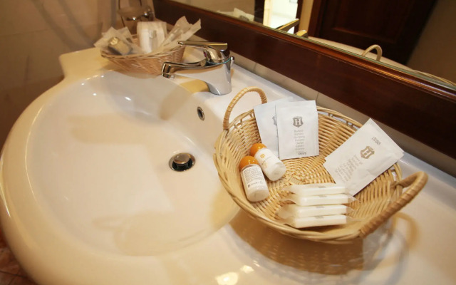 Hotel Antica Dimora , Mantegna Hotels