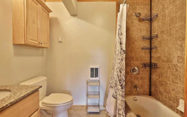 Winding Way Chalet 3 Bedroom Home