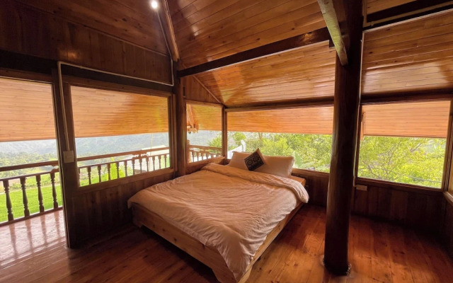 Bees Homestay Sapa & Trekking