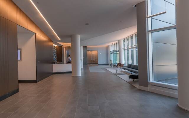Home Away Luxury Apartments at Warren