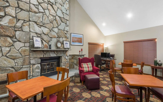 Best Western Fishkill Inn & Suites