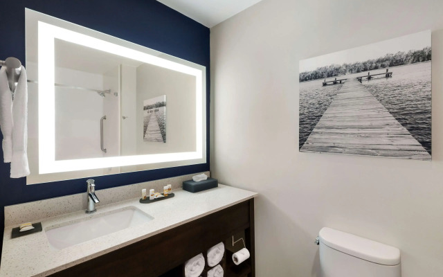 La Quinta Inn & Suites by Wyndham Rock Hill