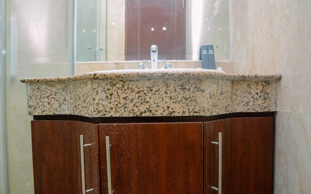 Exclusive 2Br The Bellezza Apartment With City View